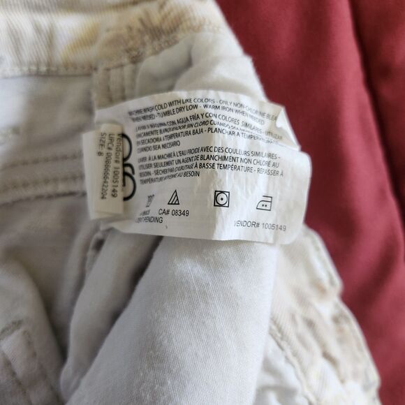 Gloria Vanderbilt Amanda Capri Jeans Floral Beige Stretch Denim Womens 8 - Picture 11 of 12